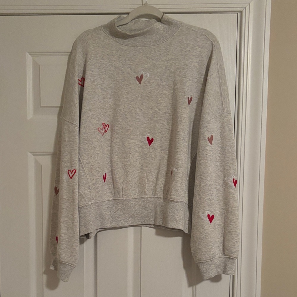 Like New Lou & Grey ♥️ Lightweight Sweatshirt